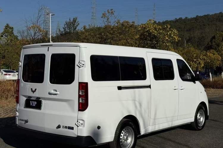 Used Wuling Yangguang 2025 Model 400km Bus Edition—Comfort Edition Exterior 11