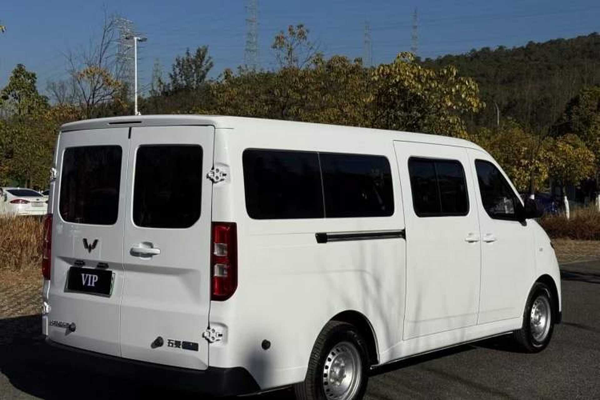 Used Wuling Yangguang 2025 Model 400km Bus Edition—Comfort Edition Exterior 11