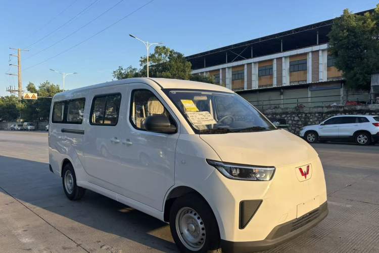 Used Wuling Yangguang 2025 Model 400km Bus Edition—Comfort Edition Exterior 2