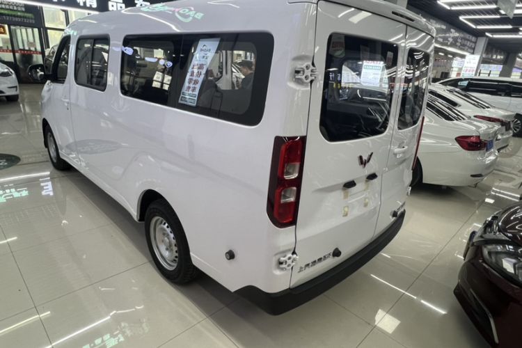 Used Wuling Yangguang 2025 Model 400km Bus Edition—Comfort Edition Exterior 2