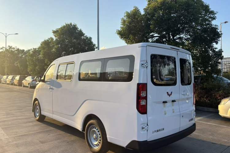 Used Wuling Yangguang 2025 Model 400km Bus Edition—Comfort Edition Exterior 3
