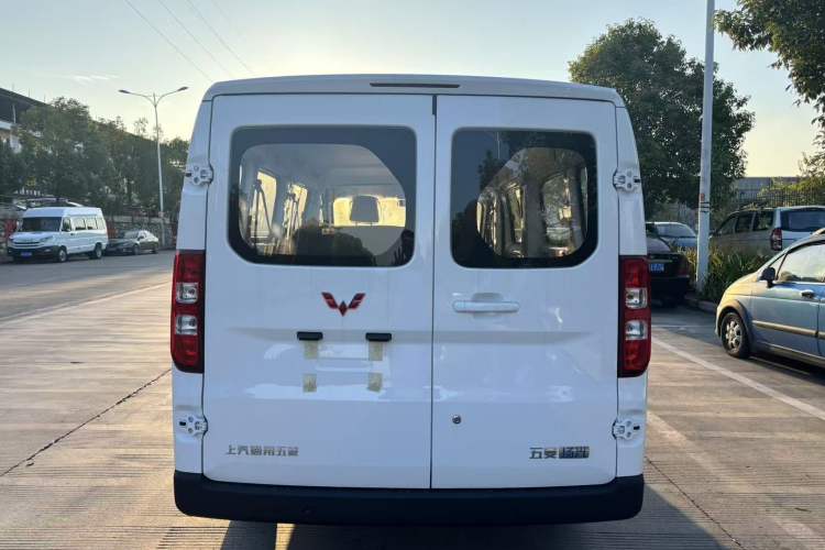 Used Wuling Yangguang 2025 Model 400km Bus Edition—Comfort Edition Exterior 4