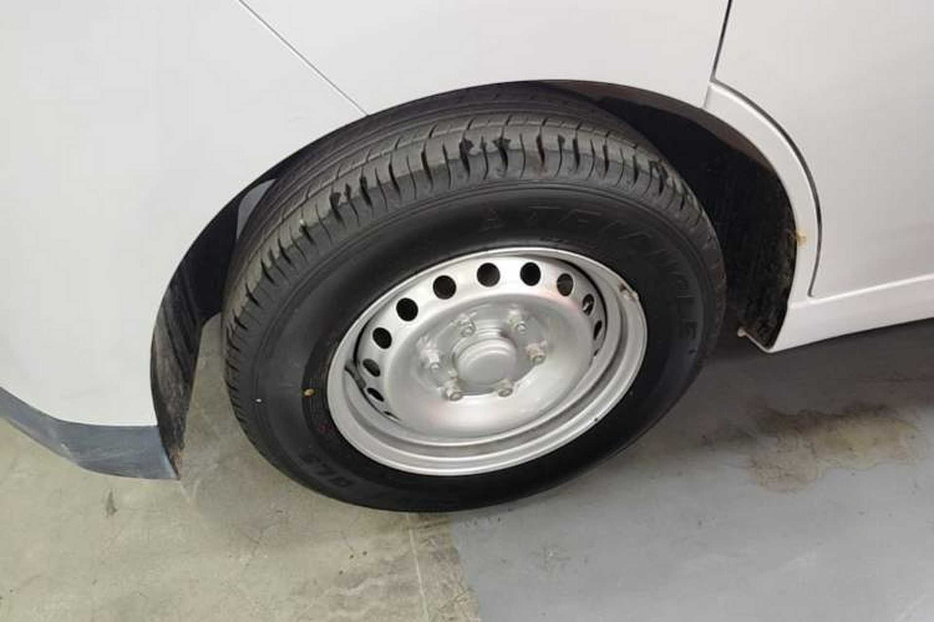Used Wuling Yangguang 2025 Model 400km Bus Edition—Comfort Edition Exterior 4