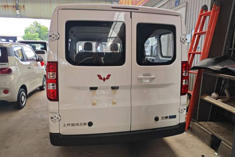 Used Wuling Yangguang 2025 Model 400km Bus Edition—Comfort Edition Exterior 4