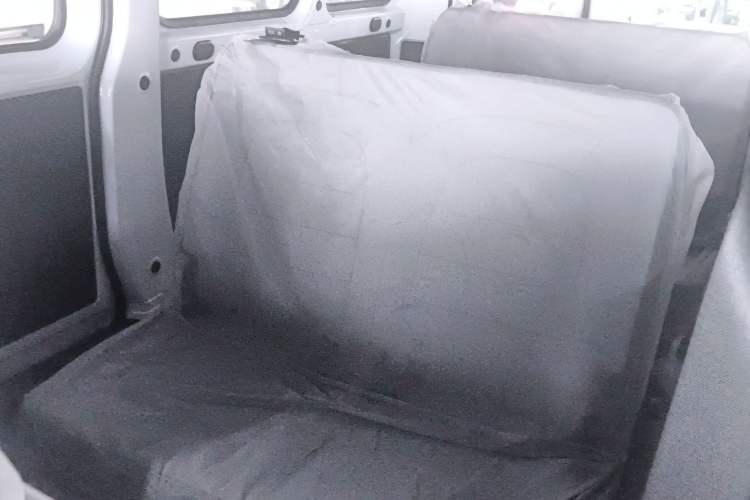 Used Wuling Yangguang 2025 Model 400km Bus Edition—Comfort Edition Exterior 5