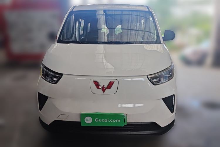Used Wuling Yangguang 2025 Model 400km Bus Edition—Comfort Edition Front