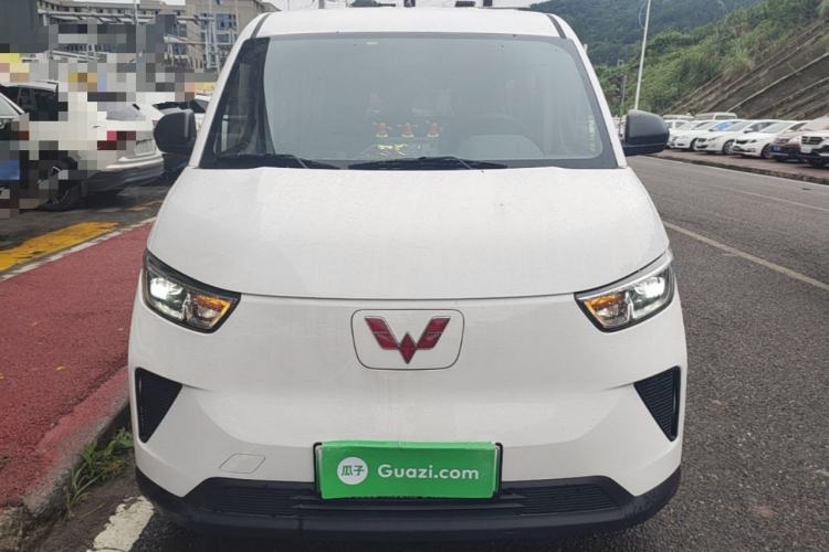 Used Wuling Yangguang 2025 Model 400km Bus Edition—Comfort Edition Front