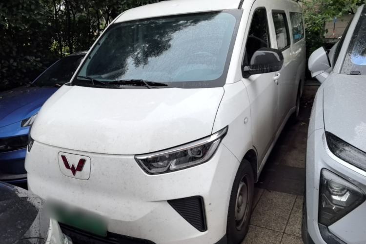Used Wuling Yangguang 2025 Model 400km Bus Edition—Comfort Edition Front
