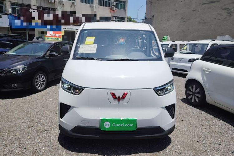 Used Wuling Yangguang 2025 Model 400km Bus Edition—Comfort Edition Front