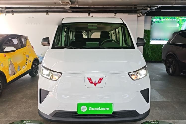 Used Wuling Yangguang 2025 Model 400km Bus Edition—Comfort Edition Front