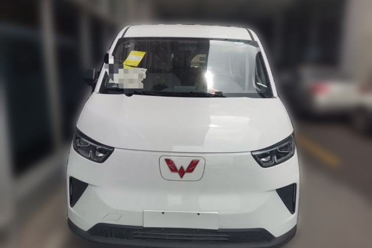 Used Wuling Yangguang 2025 Model 400km Bus Edition—Comfort Edition Front
