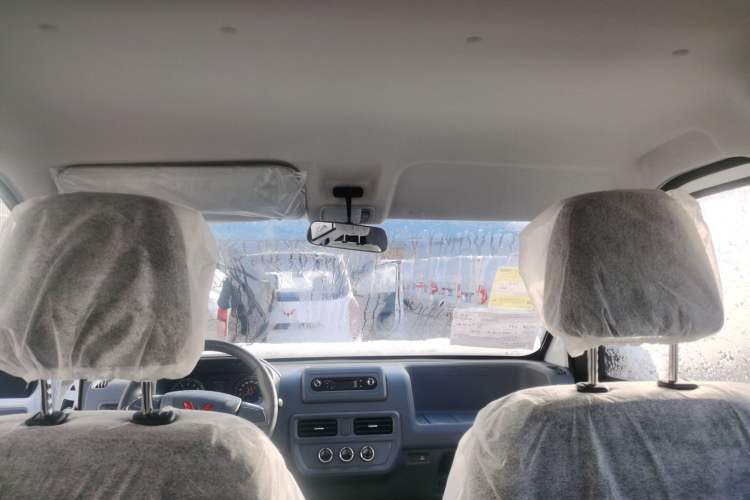 Used Wuling Yangguang 2025 Model 400km Bus Edition—Comfort Edition Headliner