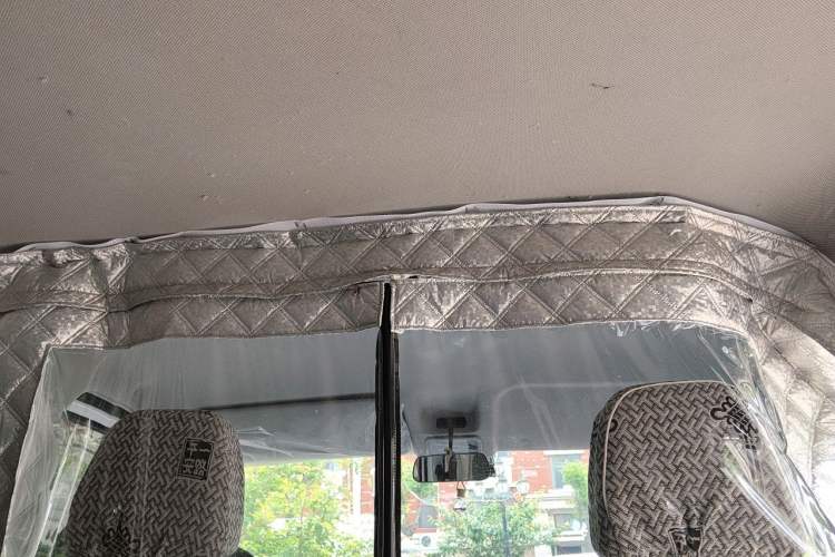 Used Wuling Yangguang 2025 Model 400km Bus Edition—Comfort Edition Headliner