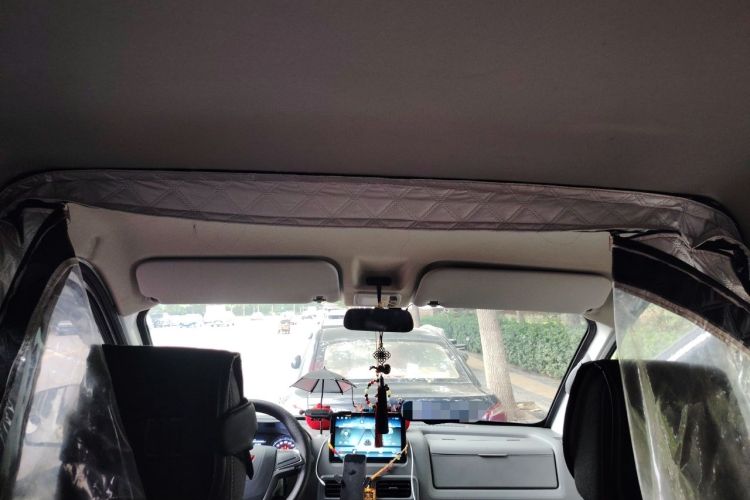 Used Wuling Yangguang 2025 Model 400km Bus Edition—Comfort Edition Headliner