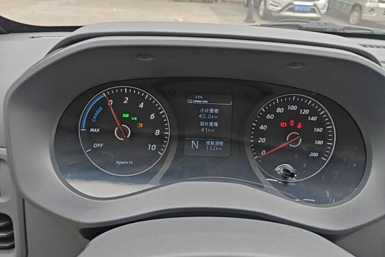 Used Wuling Yangguang 2025 Model 400km Bus Edition—Comfort Edition Instrument Cluster