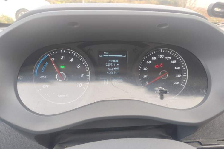 Used Wuling Yangguang 2025 Model 400km Bus Edition—Comfort Edition Instrument Cluster