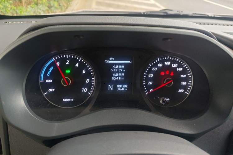 Used Wuling Yangguang 2025 Model 400km Bus Edition—Comfort Edition Instrument Cluster