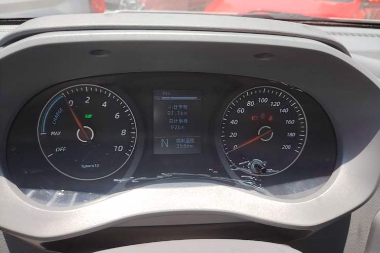 Used Wuling Yangguang 2025 Model 400km Bus Edition—Comfort Edition Instrument Cluster