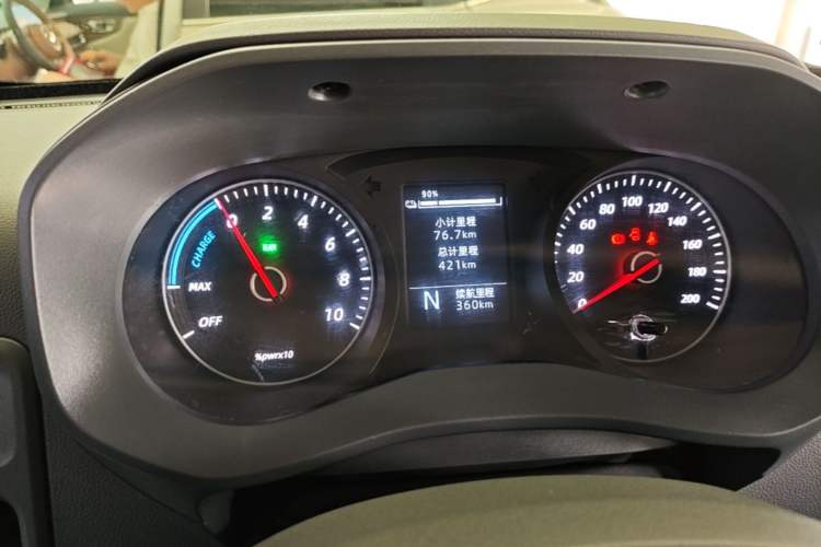 Used Wuling Yangguang 2025 Model 400km Bus Edition—Comfort Edition Instrument Cluster