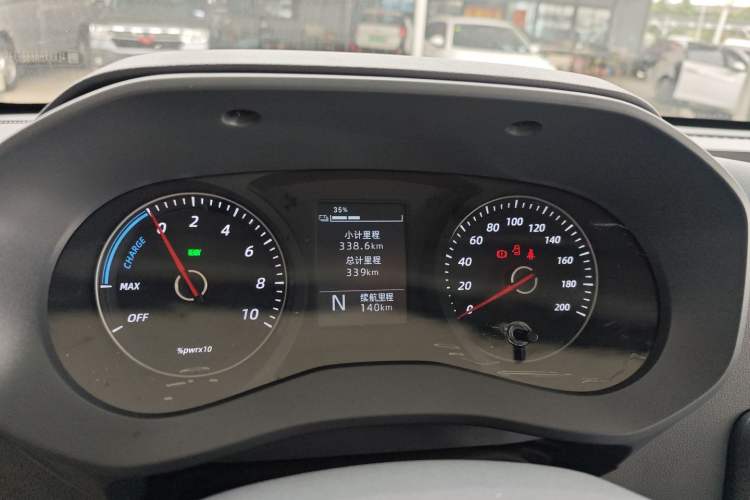 Used Wuling Yangguang 2025 Model 400km Bus Edition—Comfort Edition Instrument Cluster