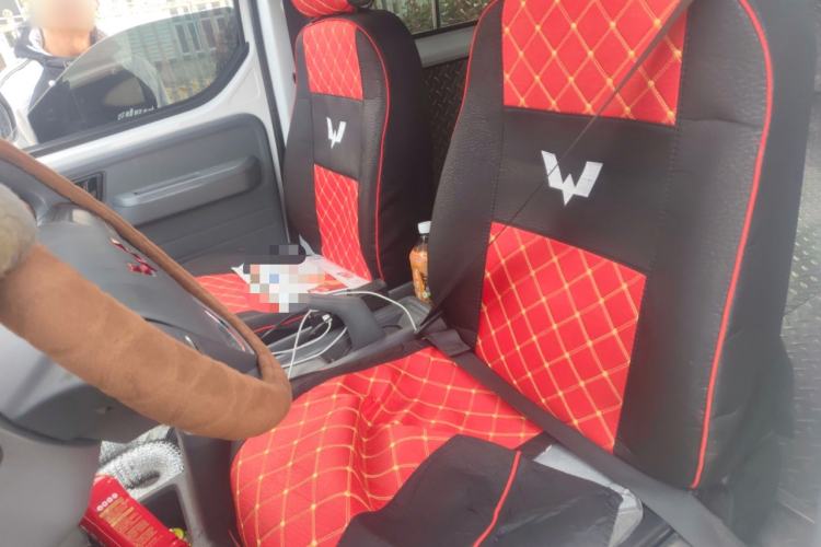 Used Wuling Yangguang 2025 Model 400km Bus Edition—Comfort Edition Left Front Seat