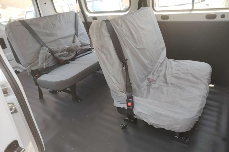 Used Wuling Yangguang 2025 Model 400km Bus Edition—Comfort Edition Left Rear Seat