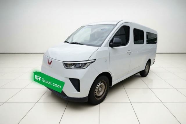 Used Wuling Yangguang 2025 Model 400km Bus Edition—Comfort Edition