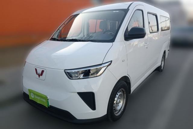 Used Wuling Yangguang 2025 Model 400km Bus Edition—Comfort Edition