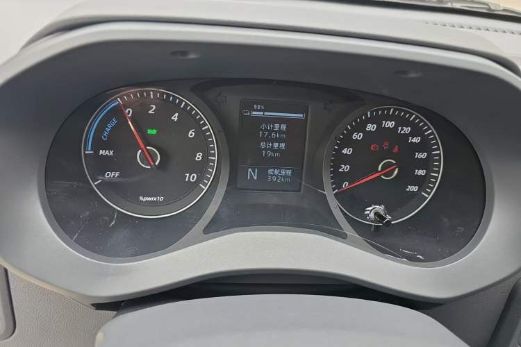 Used Wuling Yangguang 2025 Model 400km Bus Edition—Comfort Edition Odometer Close Up