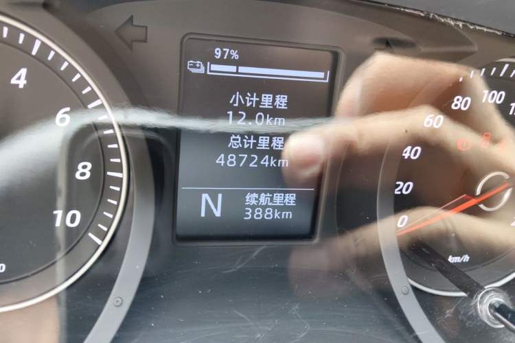 Used Wuling Yangguang 2025 Model 400km Bus Edition—Comfort Edition Odometer Close Up