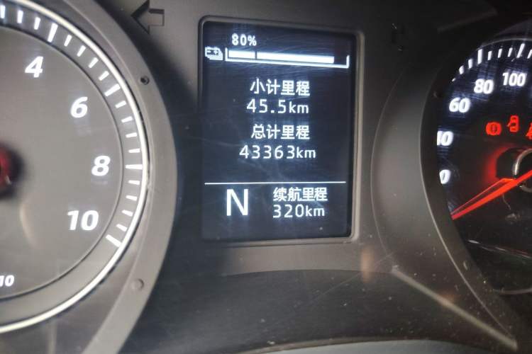 Used Wuling Yangguang 2025 Model 400km Bus Edition—Comfort Edition Odometer Close Up