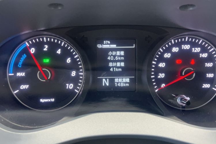 Used Wuling Yangguang 2025 Model 400km Bus Edition—Comfort Edition Odometer Close Up