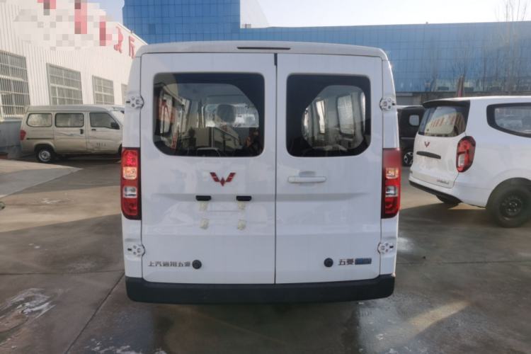 Used Wuling Yangguang 2025 Model 400km Bus Edition—Comfort Edition Rear