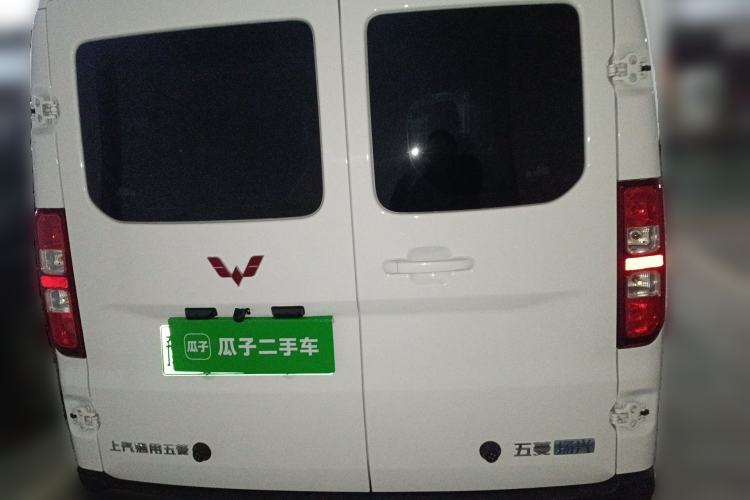 Used Wuling Yangguang 2025 Model 400km Bus Edition—Comfort Edition Rear