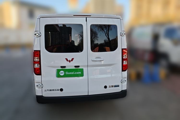 Used Wuling Yangguang 2025 Model 400km Bus Edition—Comfort Edition Rear