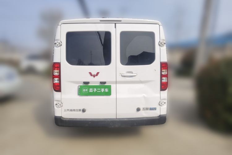 Used Wuling Yangguang 2025 Model 400km Bus Edition—Comfort Edition Rear