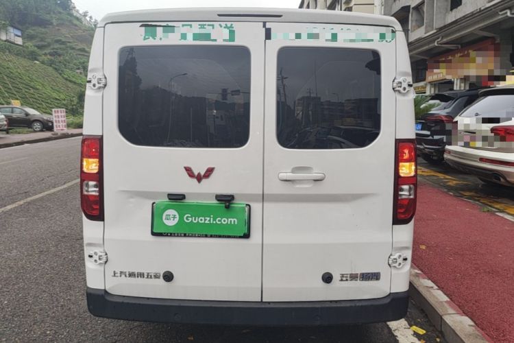 Used Wuling Yangguang 2025 Model 400km Bus Edition—Comfort Edition Rear