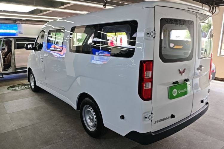 Used Wuling Yangguang 2025 Model 400km Bus Edition—Comfort Edition Rear Left 45 Deg