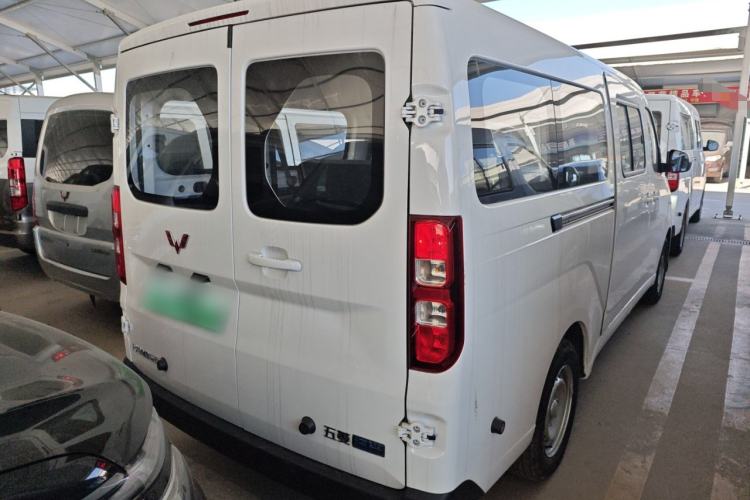 Used Wuling Yangguang 2025 Model 400km Bus Edition—Comfort Edition Rear Right 45 Deg