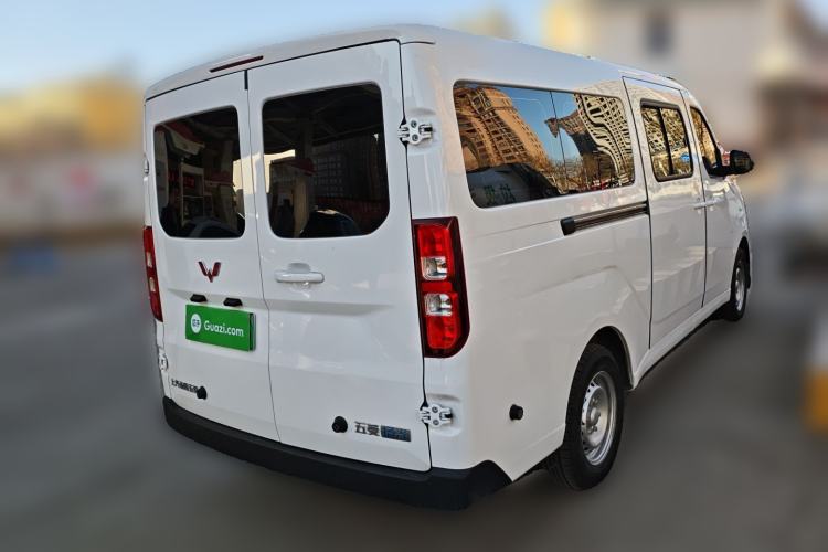 Used Wuling Yangguang 2025 Model 400km Bus Edition—Comfort Edition Rear Right 45 Deg
