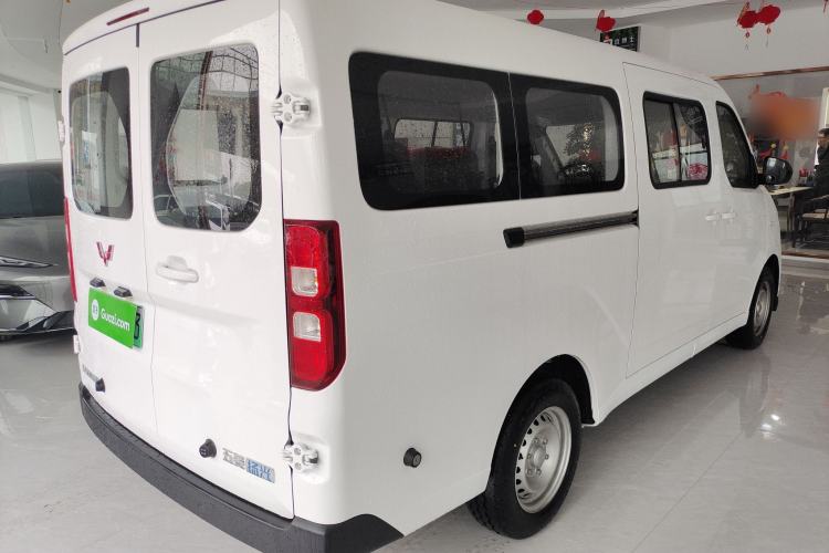 Used Wuling Yangguang 2025 Model 400km Bus Edition—Comfort Edition Rear Right 45 Deg