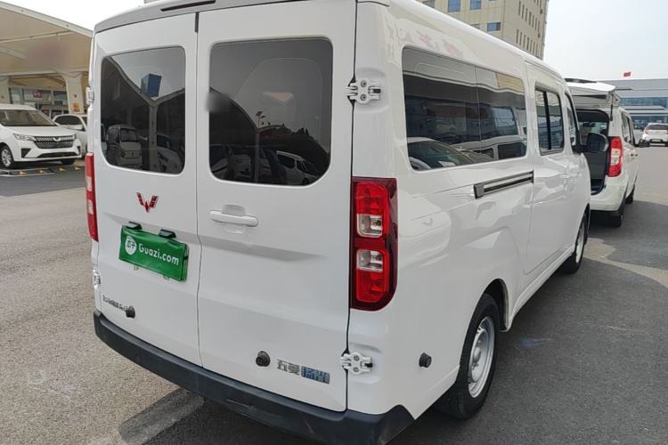 Used Wuling Yangguang 2025 Model 400km Bus Edition—Comfort Edition Rear Right 45 Deg