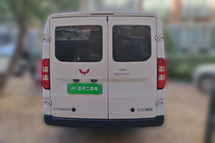 Used Wuling Yangguang 2025 Model 400km Bus Edition—Comfort Edition Rear