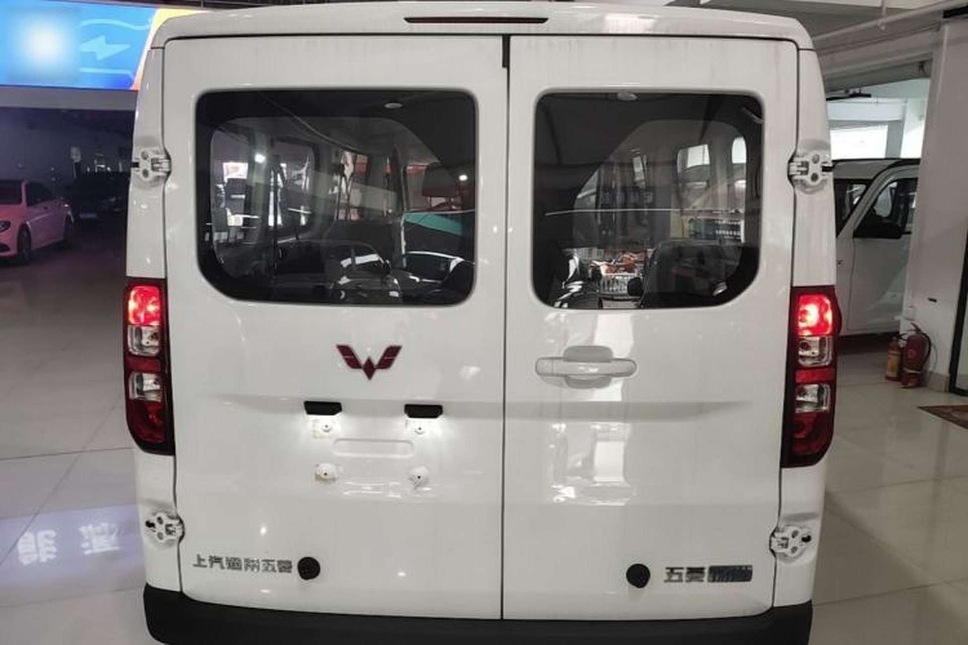 Used Wuling Yangguang 2025 Model 400km Bus Edition—Comfort Edition Rear