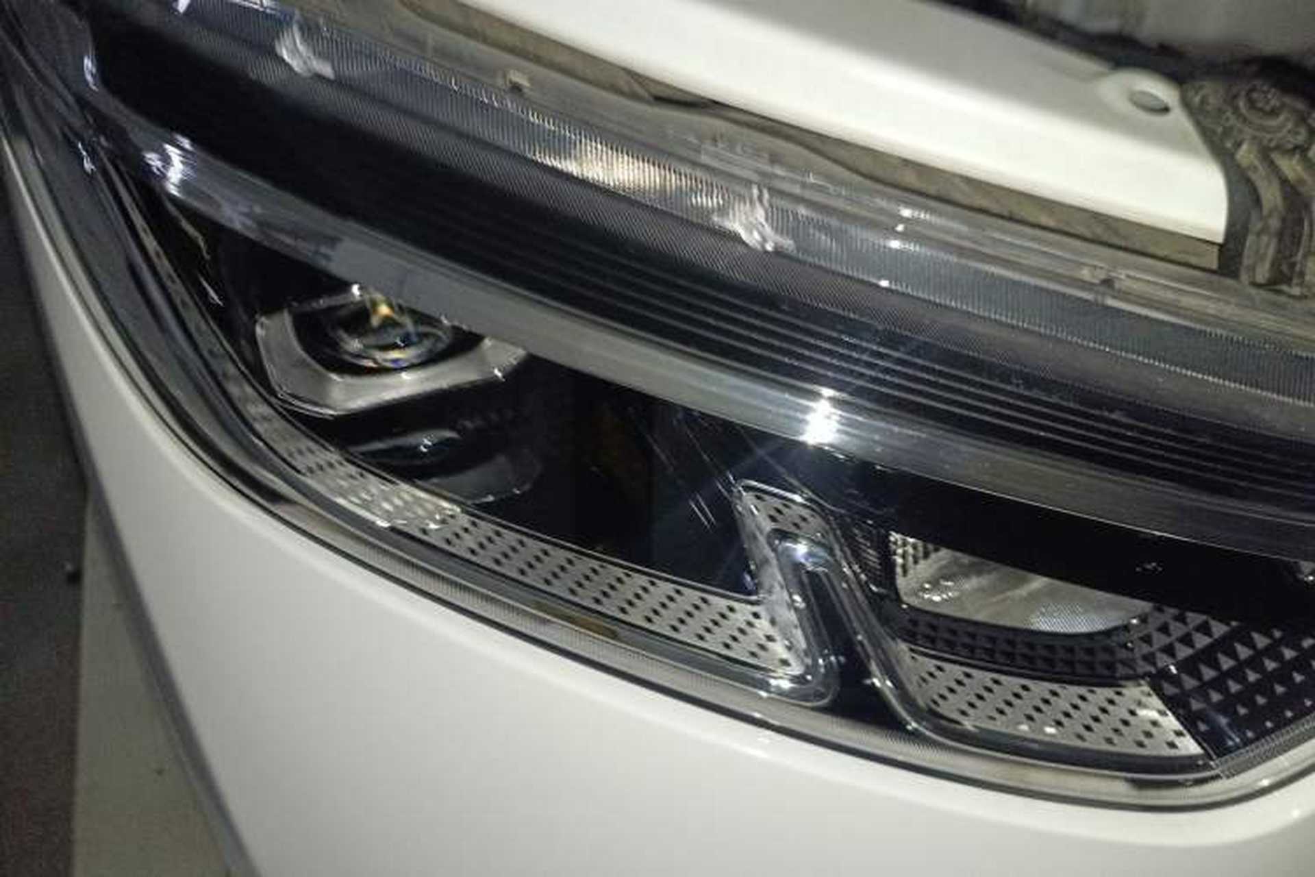 Used Wuling Yangguang 2025 Model 400km Bus Edition—Comfort Edition Right Front Headlight