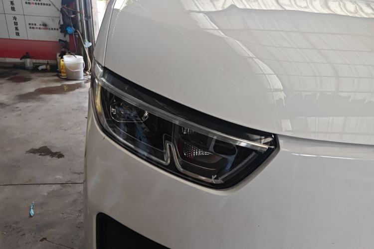 Used Wuling Yangguang 2025 Model 400km Bus Edition—Comfort Edition Right Front Headlight