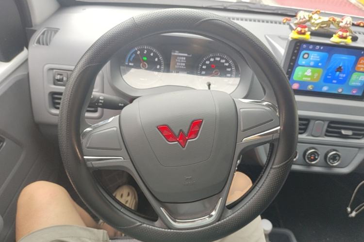 Used Wuling Yangguang 2025 Model 400km Bus Edition—Comfort Edition Steering Wheel
