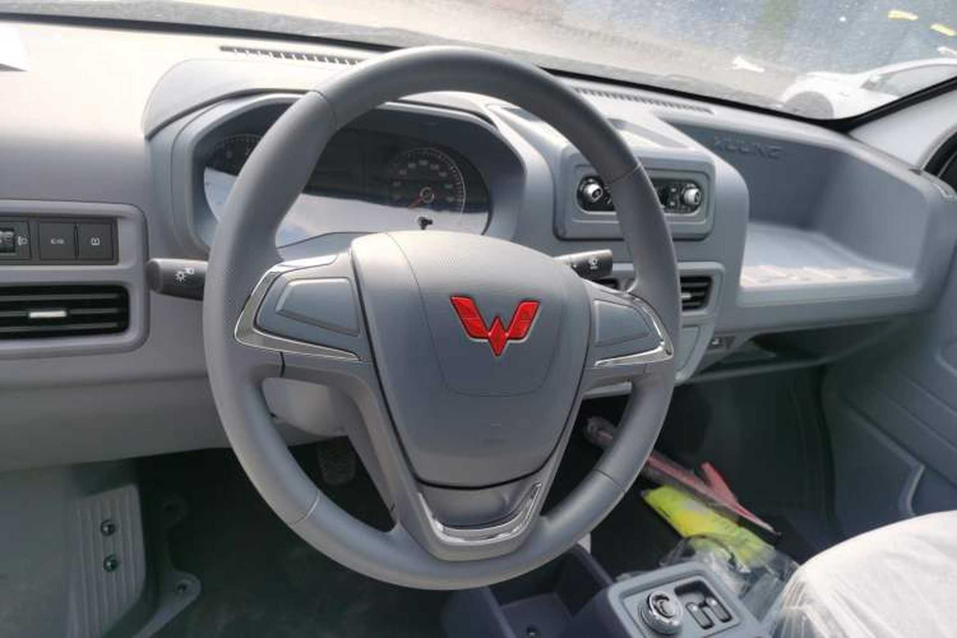 Used Wuling Yangguang 2025 Model 400km Bus Edition—Comfort Edition Steering Wheel
