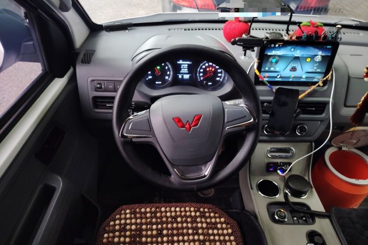 Used Wuling Yangguang 2025 Model 400km Bus Edition—Comfort Edition Steering Wheel