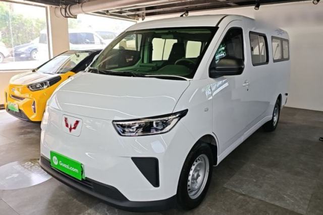 Used Wuling Yangguang 2025 Model 400km Bus Edition—Comfort Edition